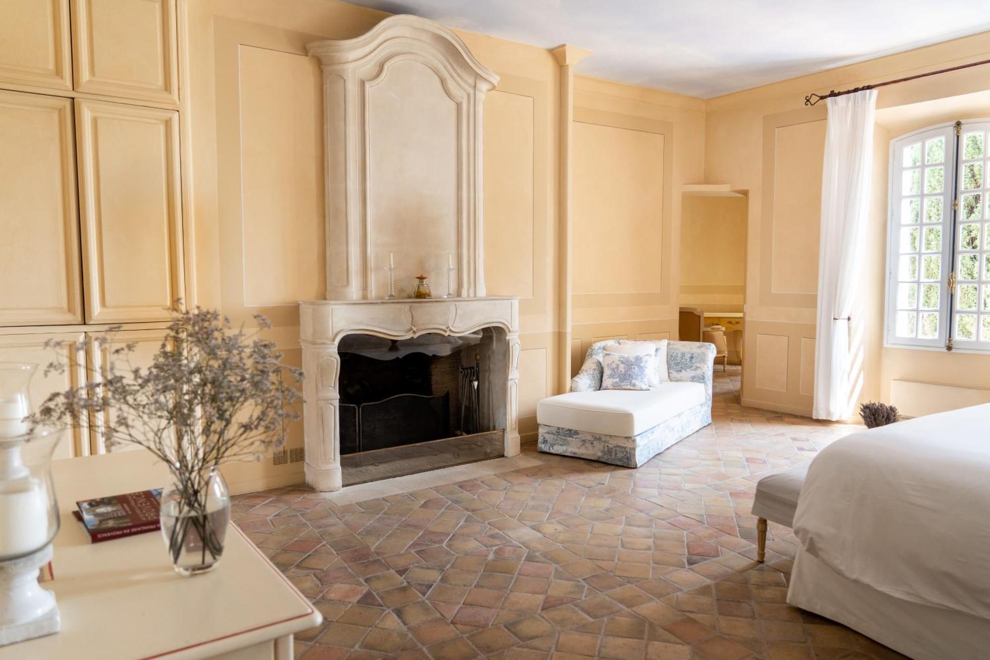 לורג Chateau Les Crostes חדר תמונה